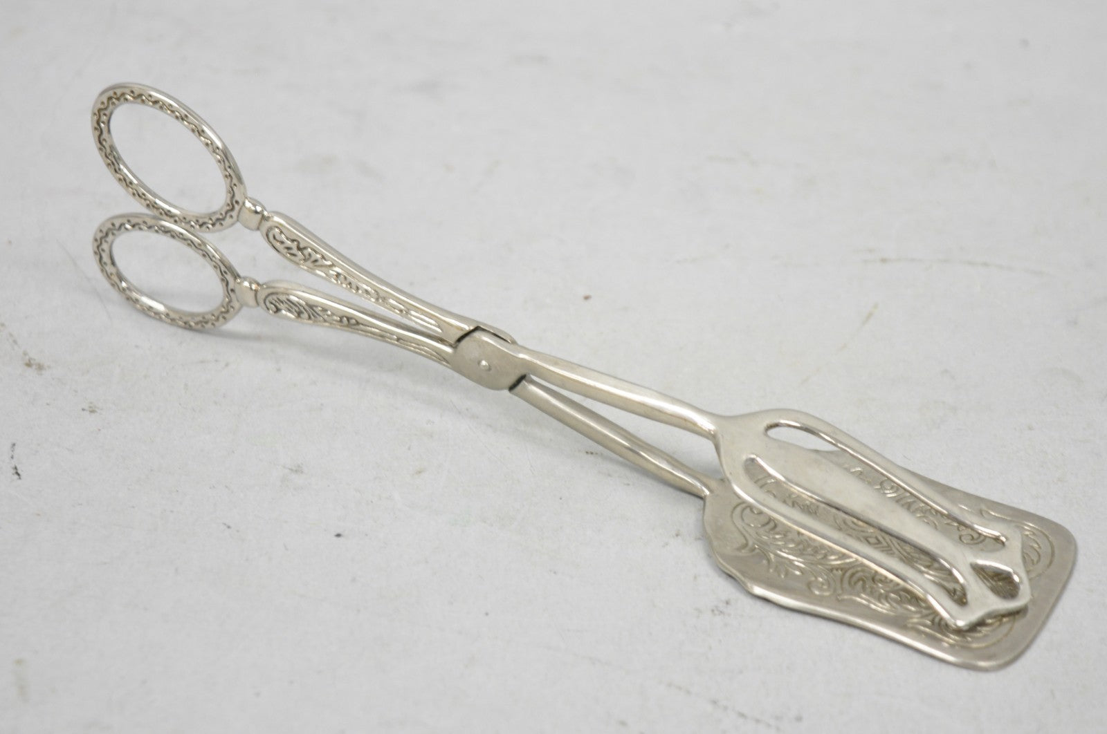Vintage Silver Plated Victorian Style Pastry Bread Salad Asparagus Serving Tongs