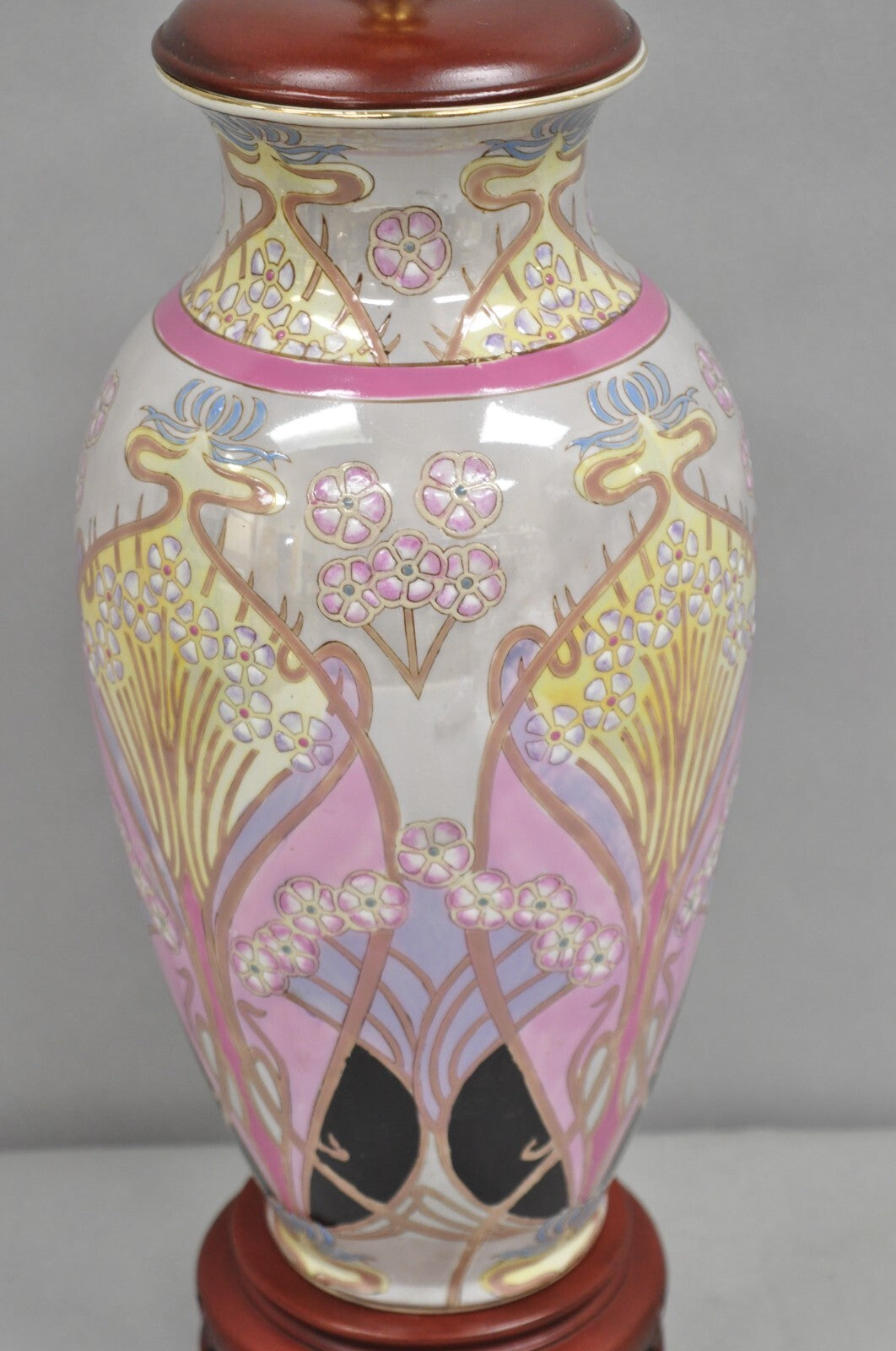 Vintage Chinoiserie Pink Glazed Porcelain Chinese Art Nouveau Table Lamp