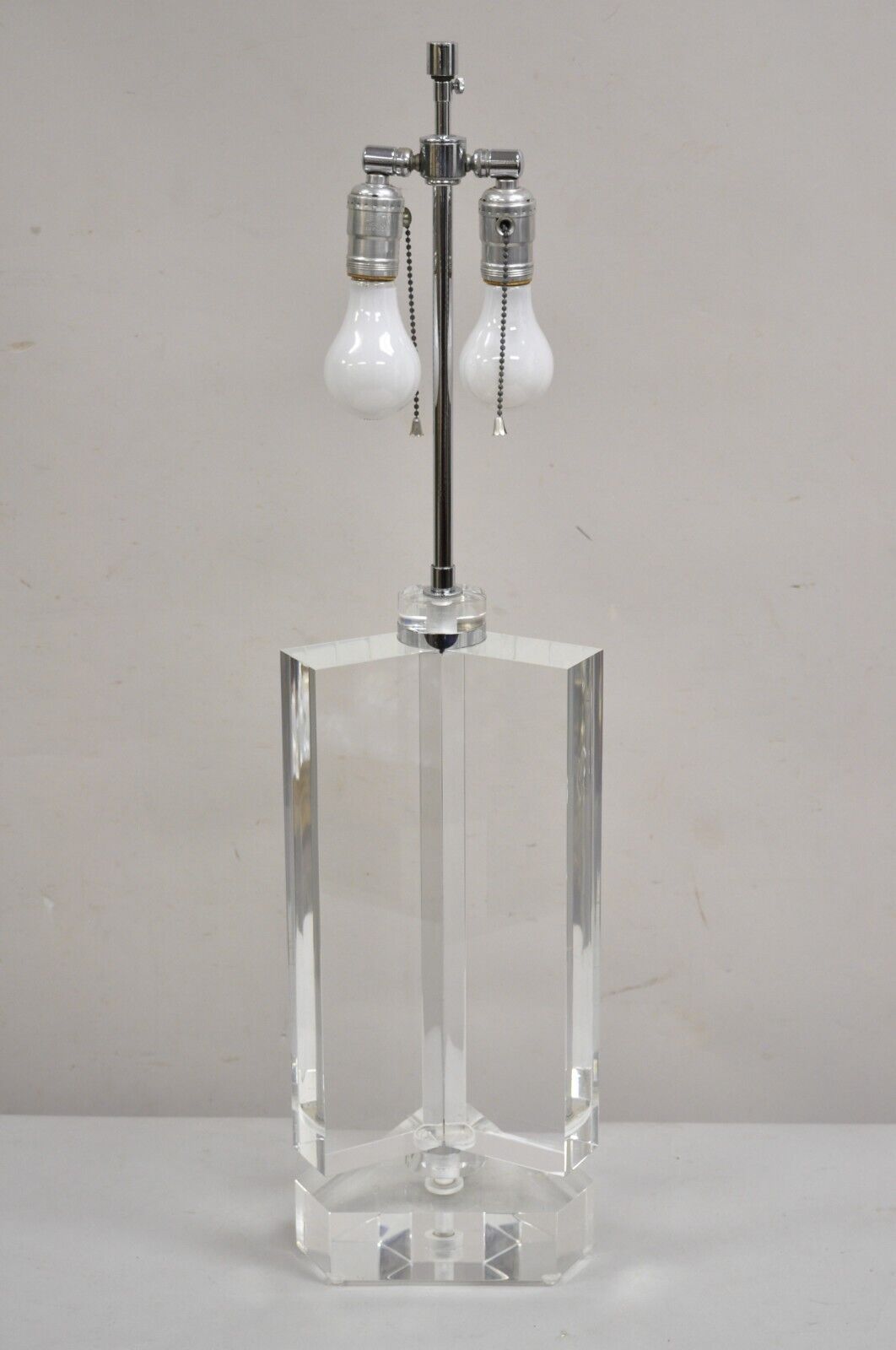 Vintage Mid Century Modern Les Prismatiques Triple Lucite "Trefoil" Table Lamp