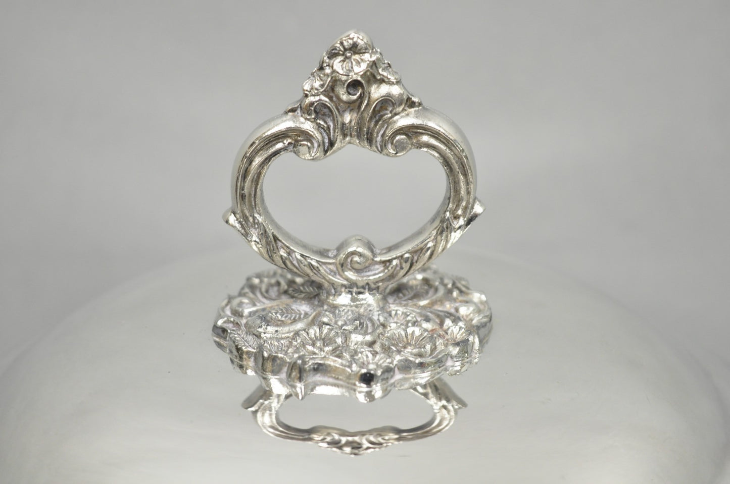 Vintage Victorian Silver Plated Footed and Covered Lidded Bar Ice Bucket