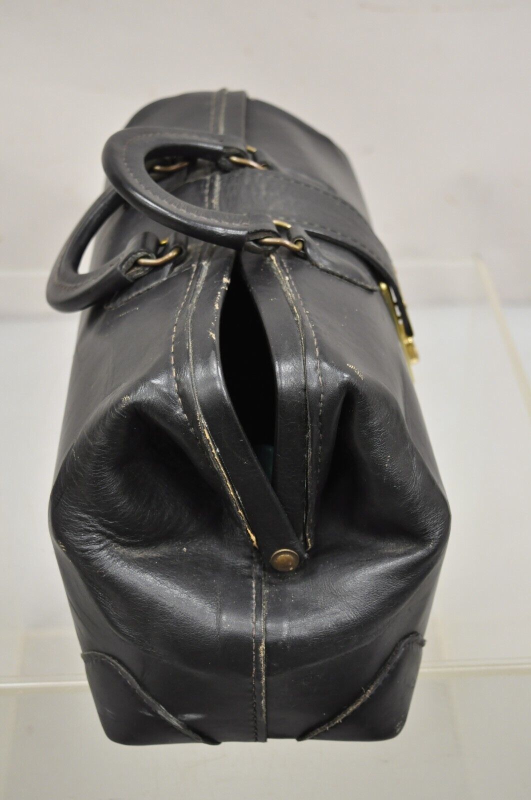 Vintage Cheney England PCI USA 25216 C4 Black Leather Traveling Doctors Bag