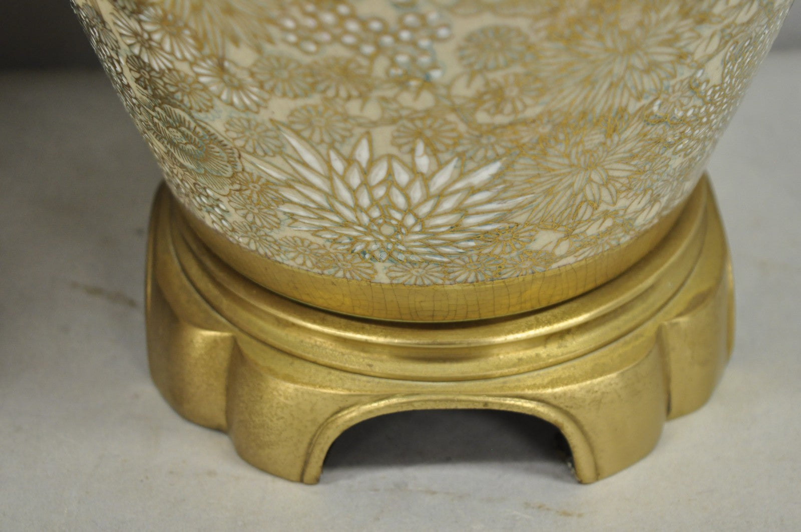 Vintage Chinoiserie Gold Porcelain Jardiniere Table Lamps by Wildwood - a Pair