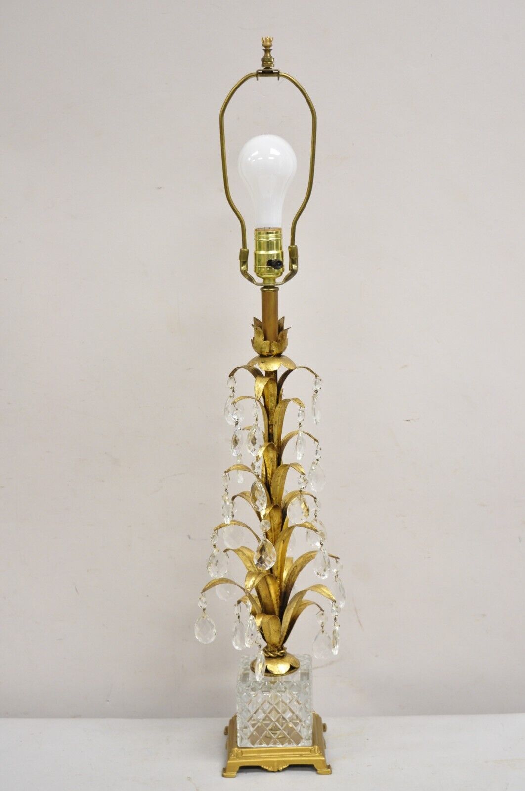 Vintage Italian Hollywood Regency Gold Gilt Iron Leafy Table Lamp w/ Crystals