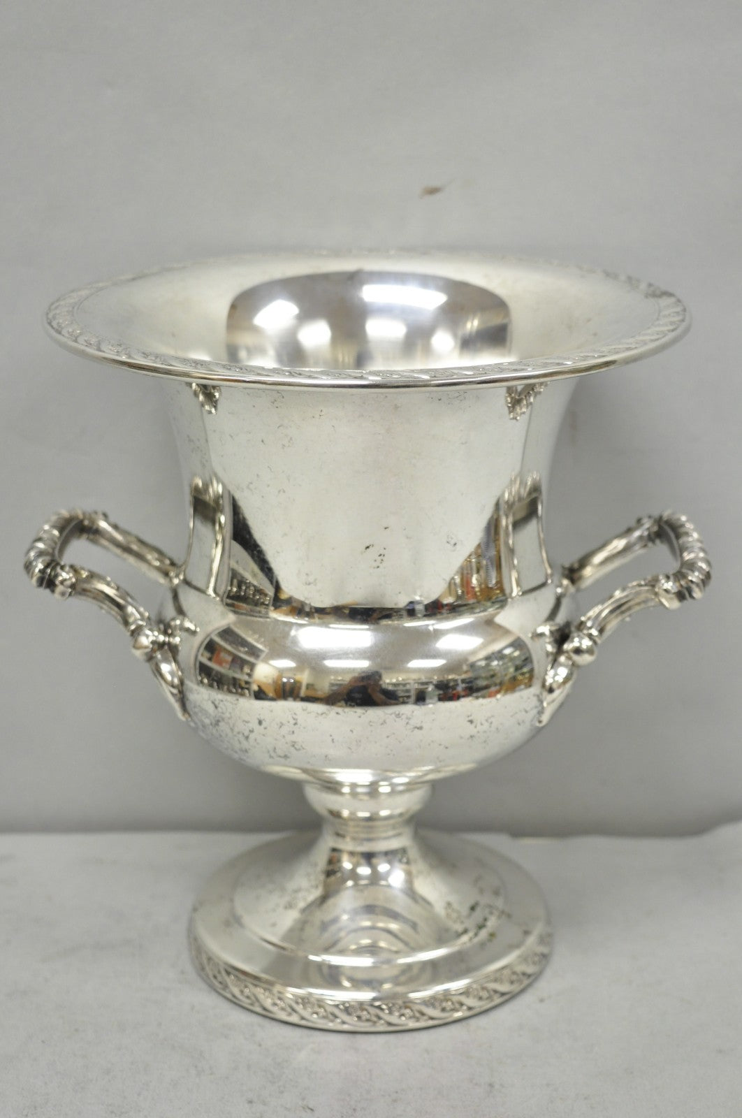 Vintage WM Rogers "Spring Flower" Silver Plated Champagne Chiller Bar Ice Bucket