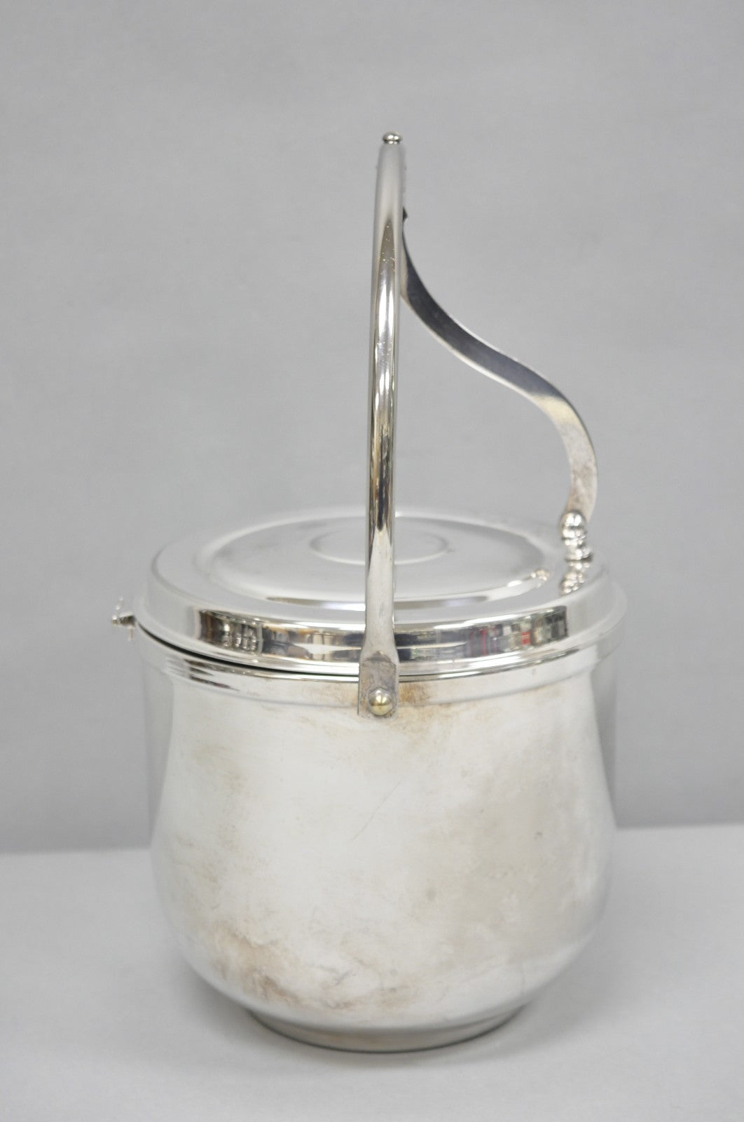 Vintage Art Deco Silver Plated Reticulating Hinge Bar Ice Bucket by Towle