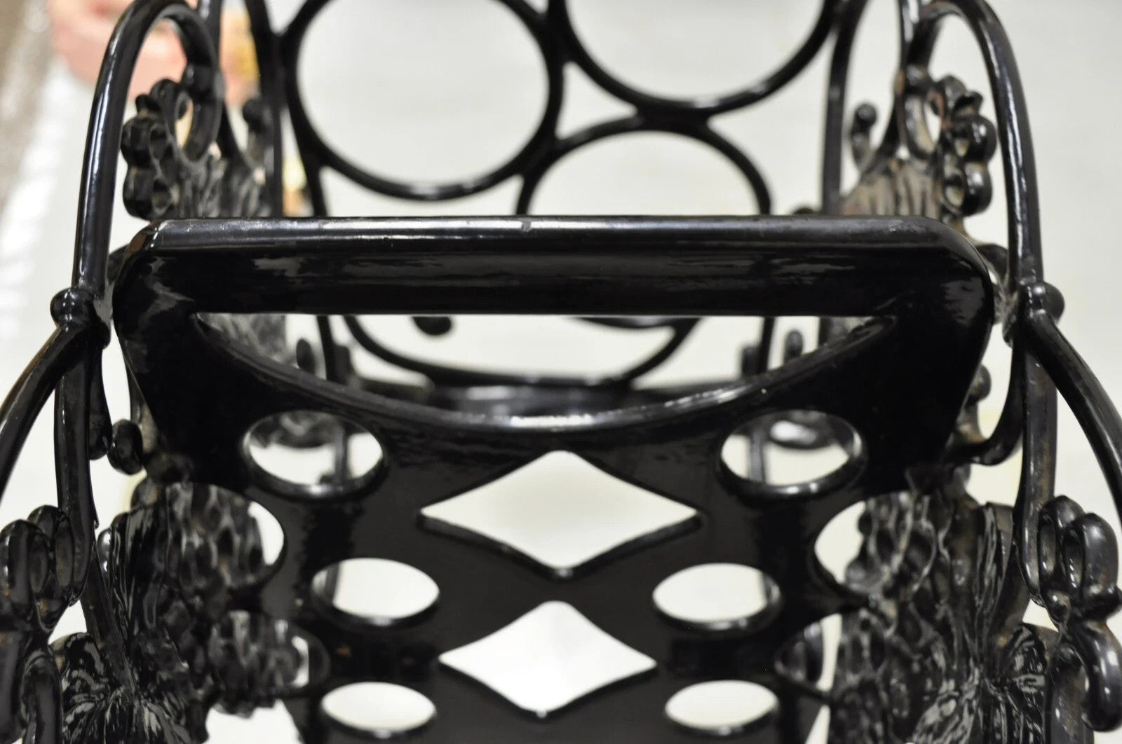 Vintage Victorian Style Black Cast Iron 6 Wine Bottle Rack Holder with Grapes