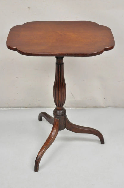Antique American Sheraton Mahogany Tilt Top Side Tea Table Candle Stand