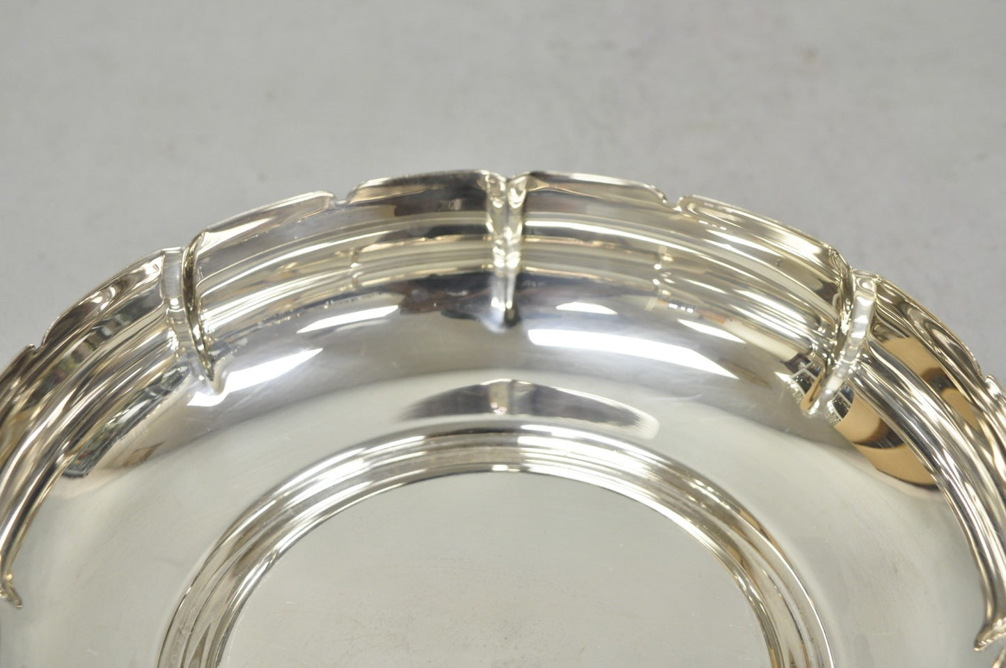 Vintage Lundt M-85 Silver Plated Round Scalloped Serving Candy Dish Bowl