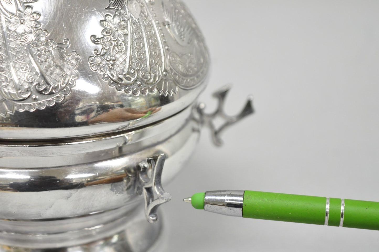 Antique English Art Nouveau Silver Plated Covered Butter Serving Dish w / Birds