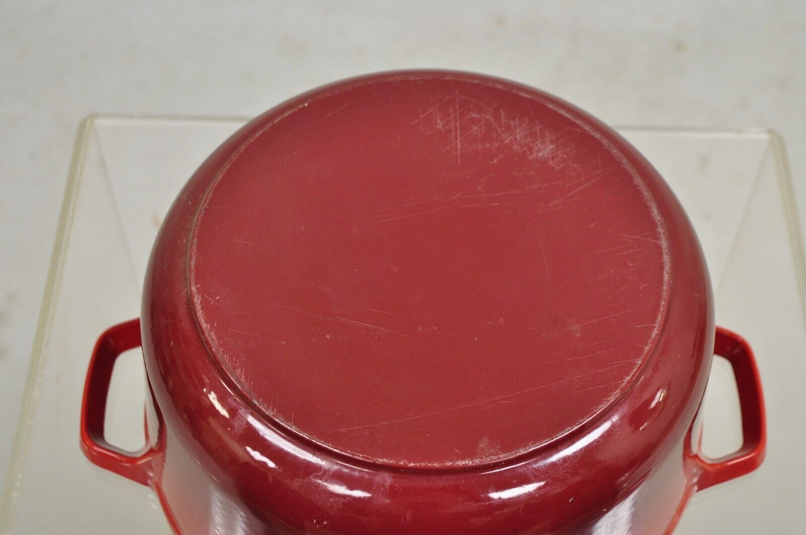 Crofton Red Lava Enamel Cast Iron Lidded Dutch Oven Pot 6 Qt