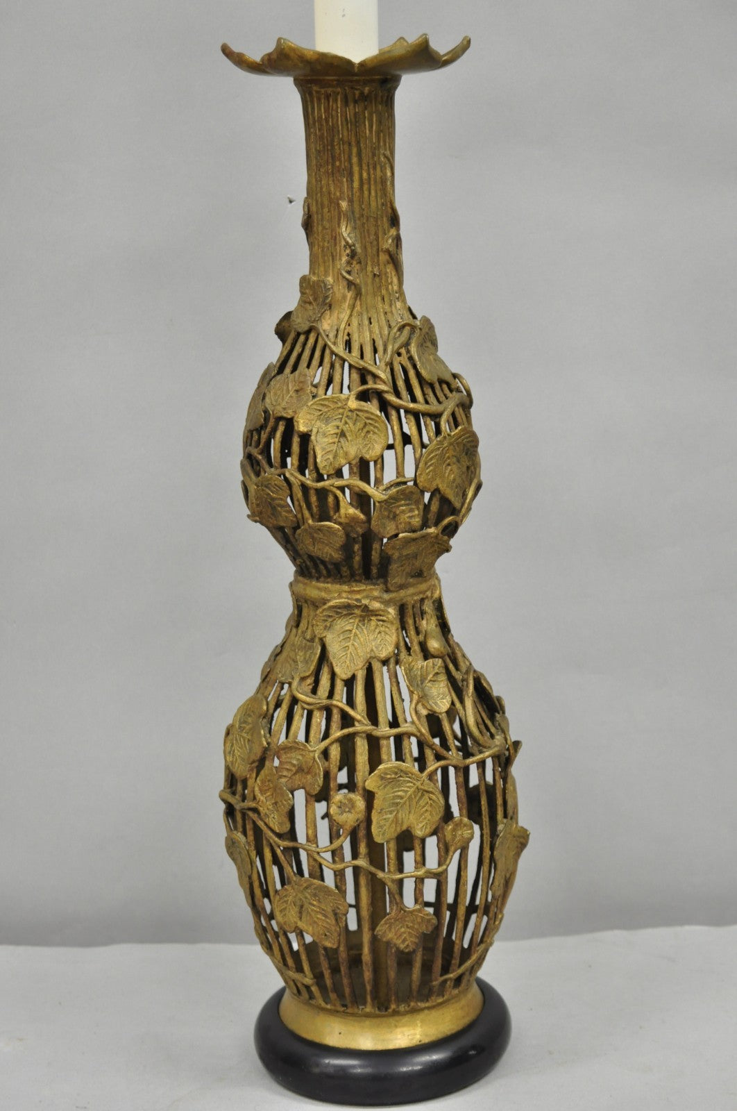 Vintage Italian Hollywood Regency Gold Gilt Metal Lotus & Vine Leaf Table Lamp