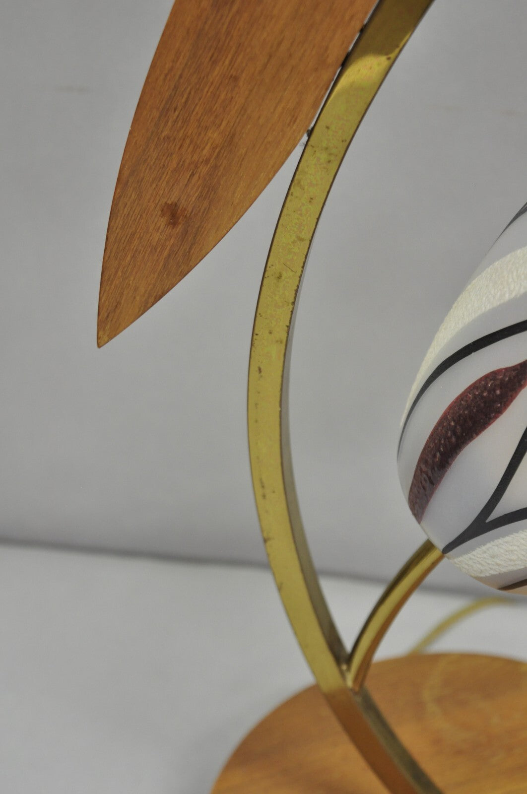 Vintage Mid Century Modern Glass Shade Walnut Tulip Leaf Tall Table Lamp