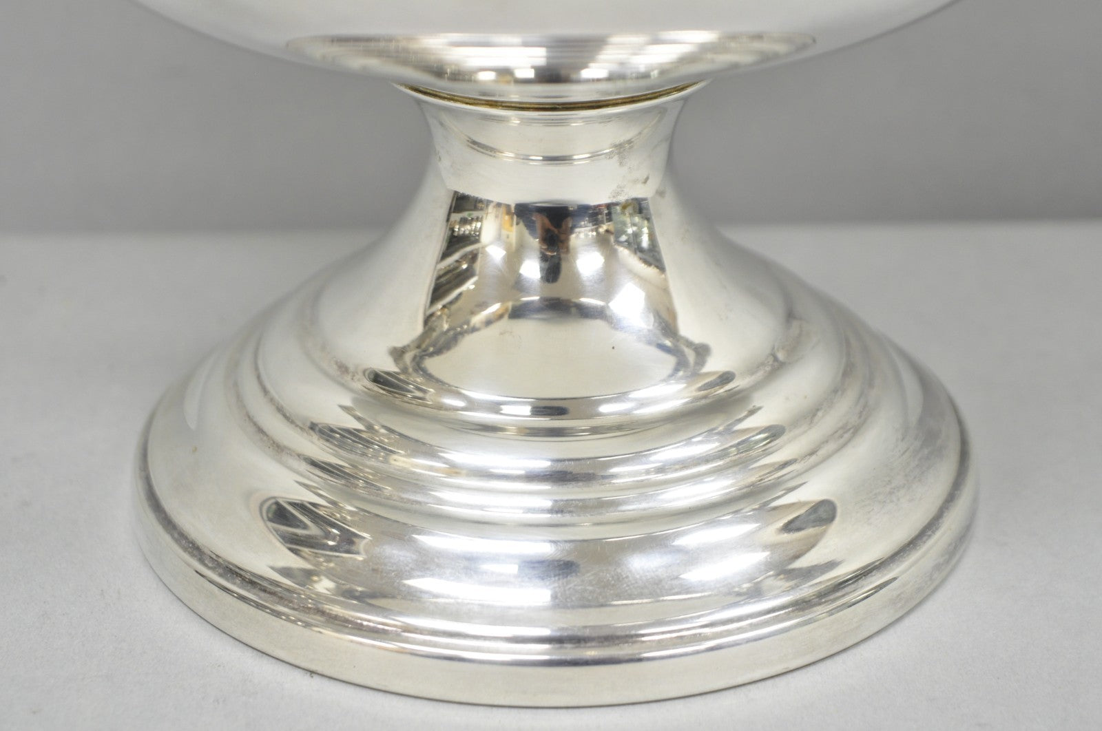 Vintage Sheridan Silver Plated Trophy Cup Urn Champagne Chiller Ice Bucket