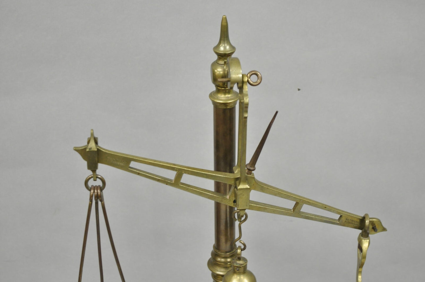 Antique W.& T. Avery English Victorian Brass & Mahogany Balance Beam Scale