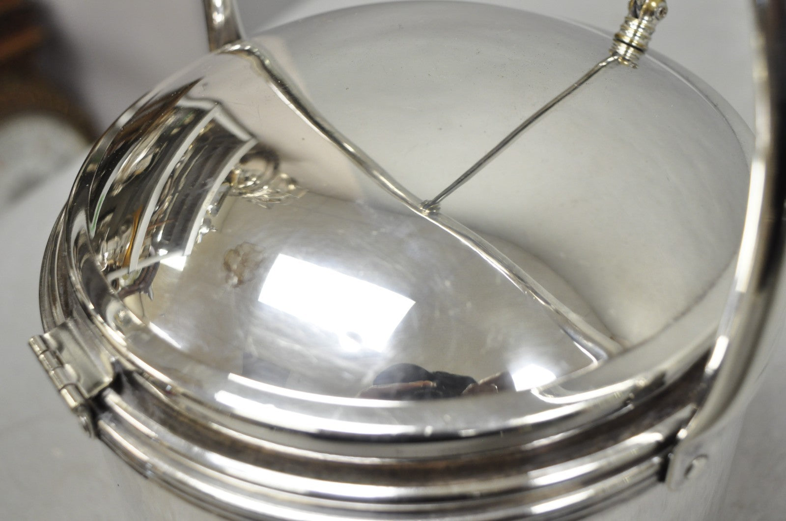 Vintage Art Deco Silver Plated Reticulating Hinge Bar Ice Bucket w/ "S" Monogram