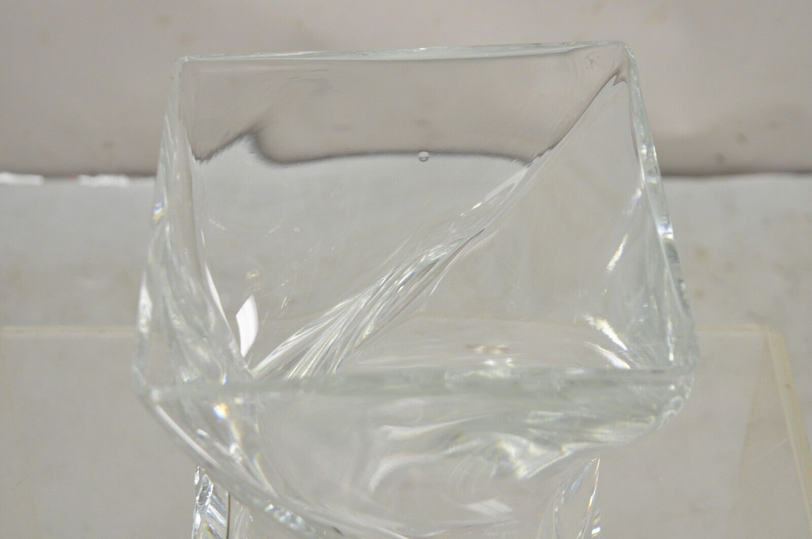 Modern Abstract Turkish Konart Twisted Glass Crystal Vase Centerpiece (B)