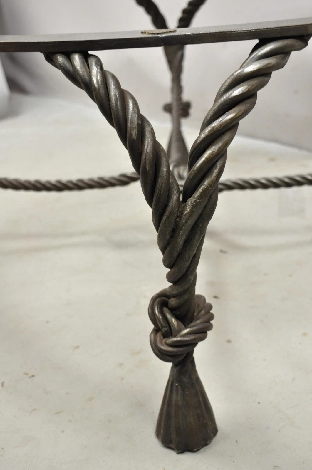 Italian Hollywood Regency Steel Knotted Rope and Tassel Round Glass Coffee Table