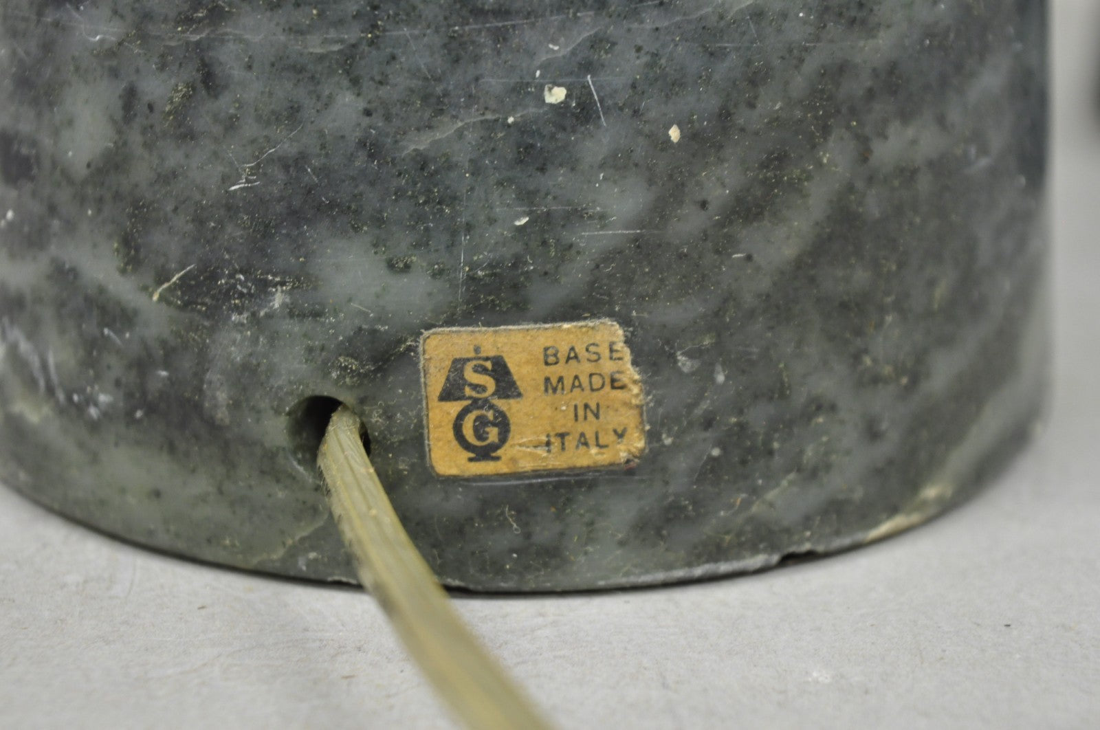 Vintage Italian Mid Century Modern 2 Tone Alabaster Green White Table Lamp Pair