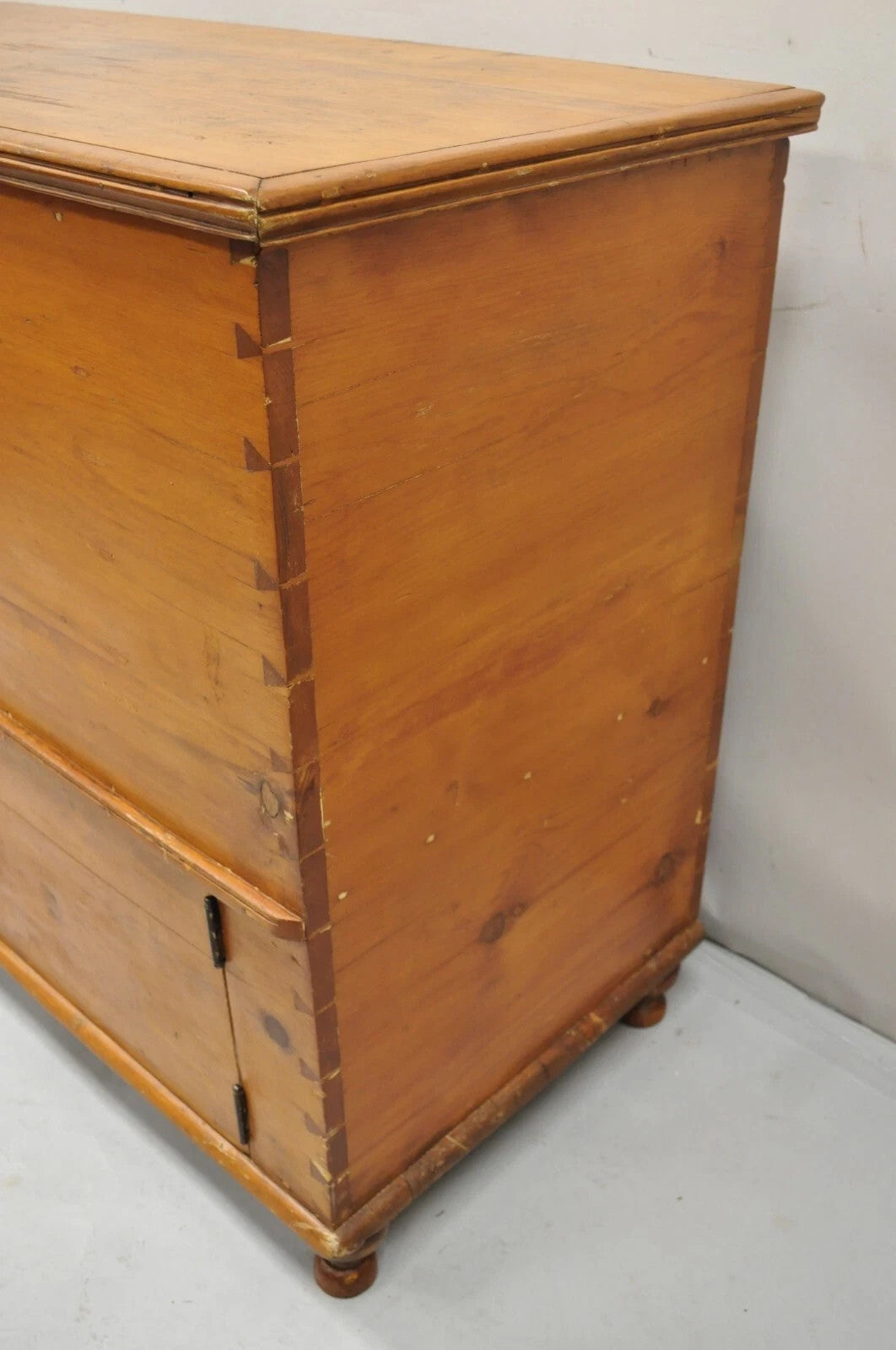 19th C. French Country Primitive Pine Wood 2 Tier Dovetailed Farmhouse Dough Box