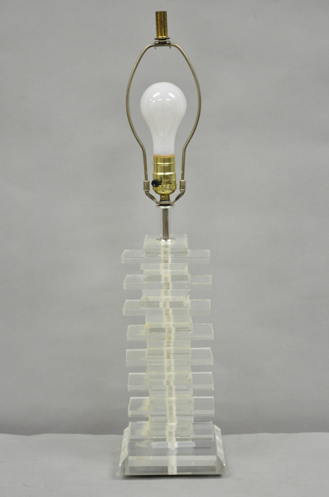 Vintage Mid Century Modern Lucite Acrylic Stacked Skyscraper Table Lamp