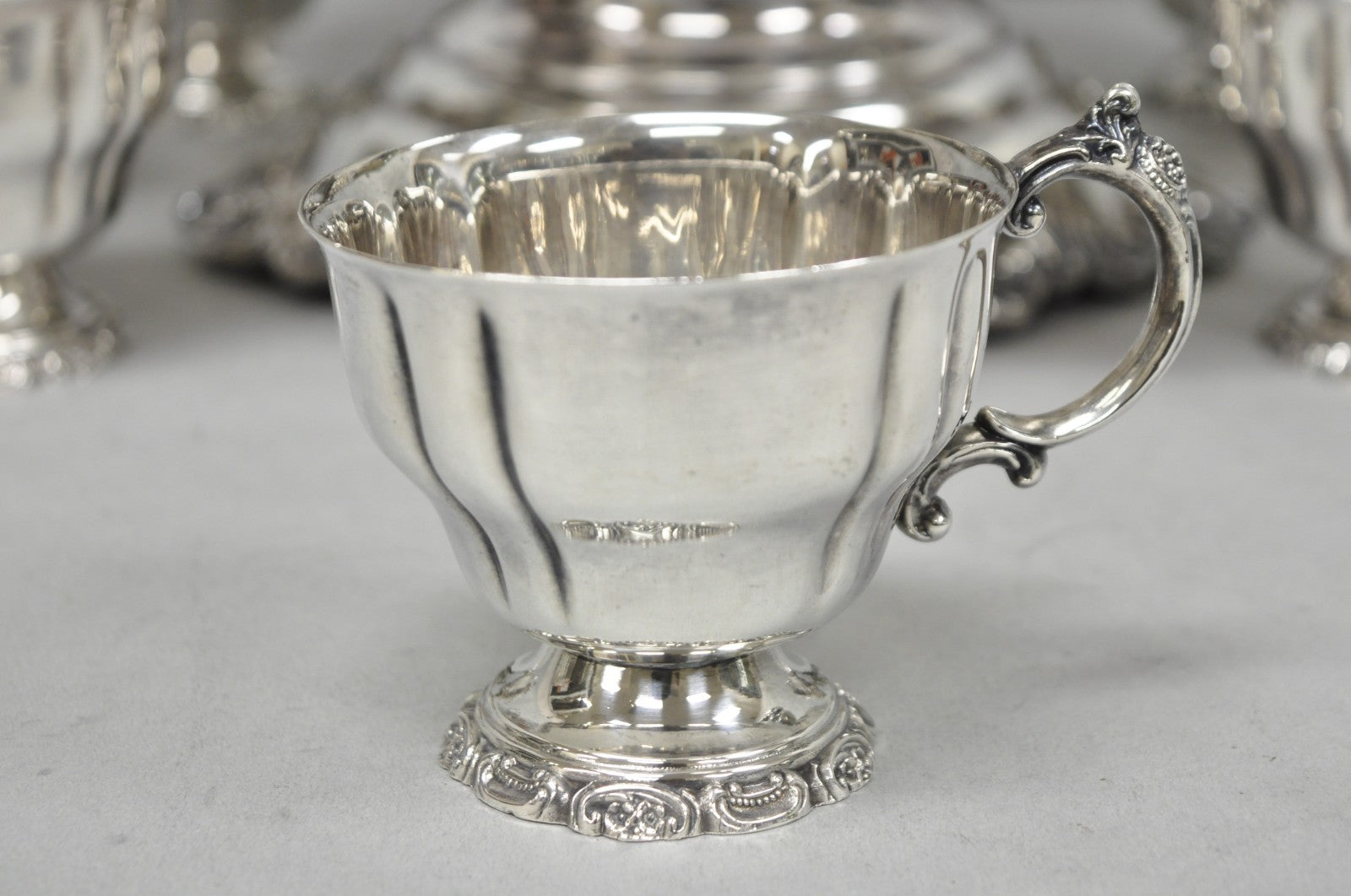 Vintage Baroque by Wallace 252 & 253 Silver Plated Punch Bowl Set w/ 10 Cups