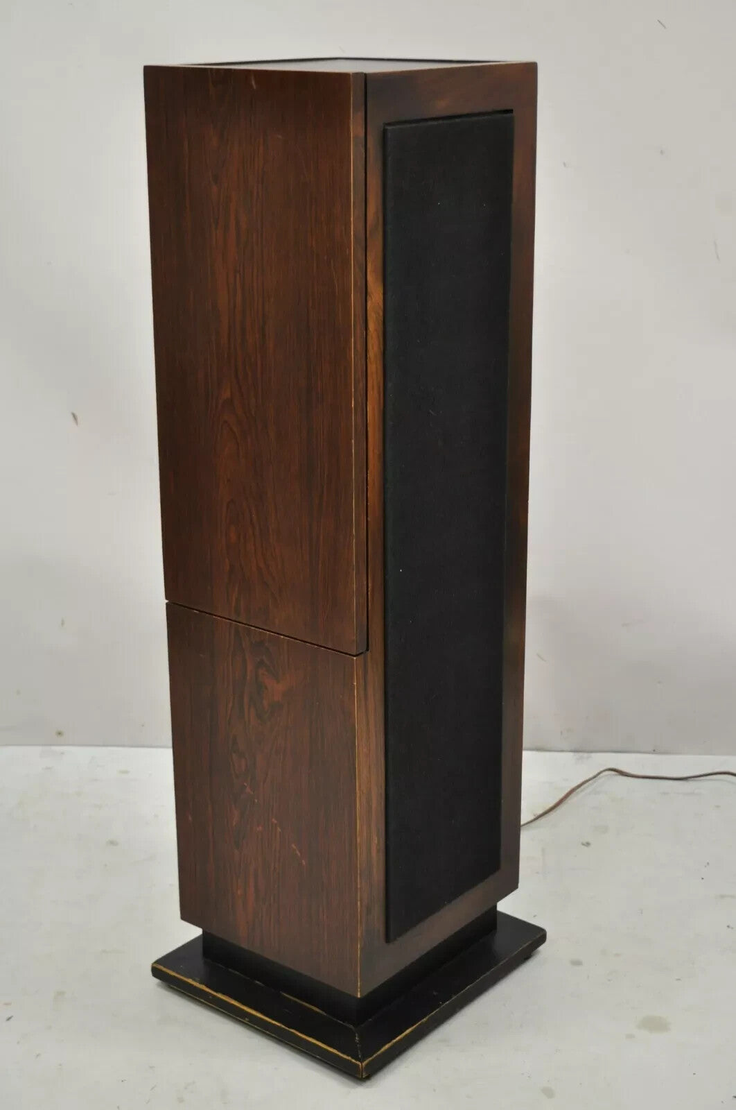 Vintage Magnavox Mid Century Tower Column Pedestal Rodeo Stereo 8 Track Console