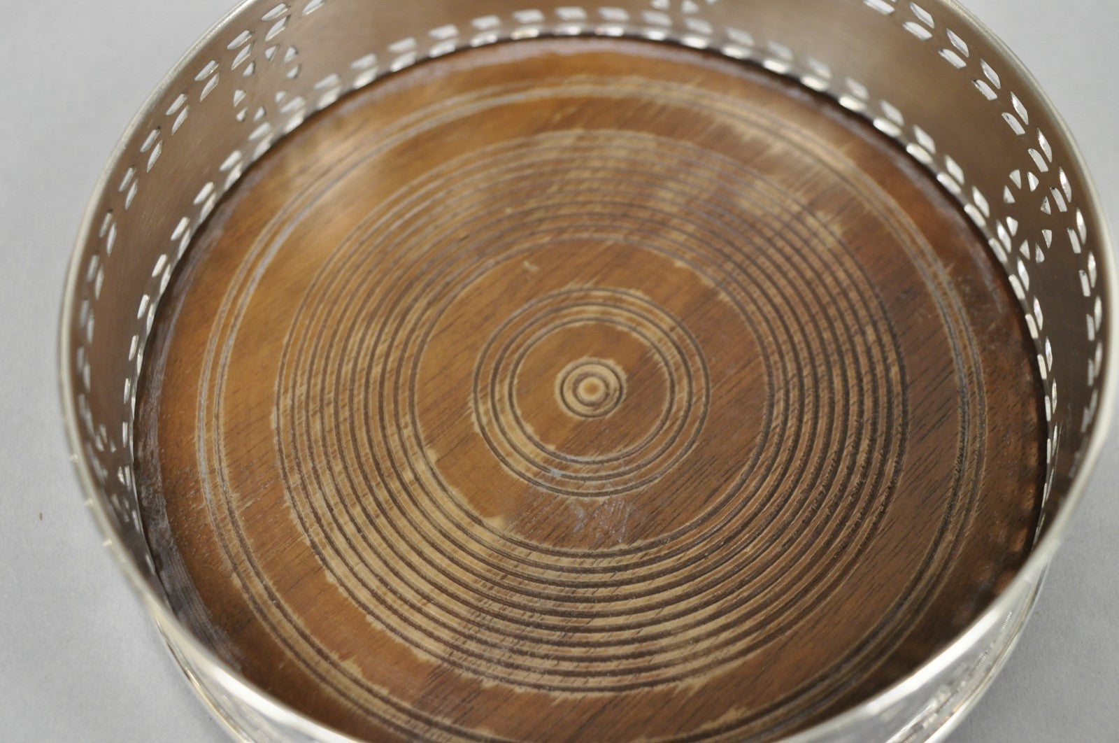 Vintage Stieff Smithsonian Silver Plated Presidential Wine Bottle Coaster - Pair