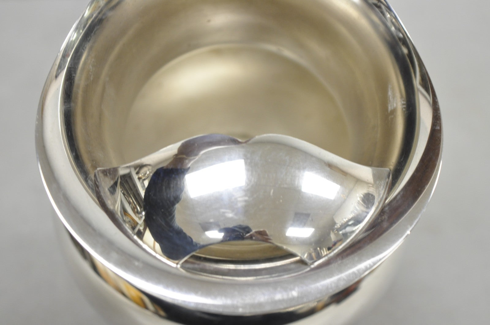 Vintage Oneida Victorian Silver Plated Ice Lip Footed Lemonade Water Pitcher