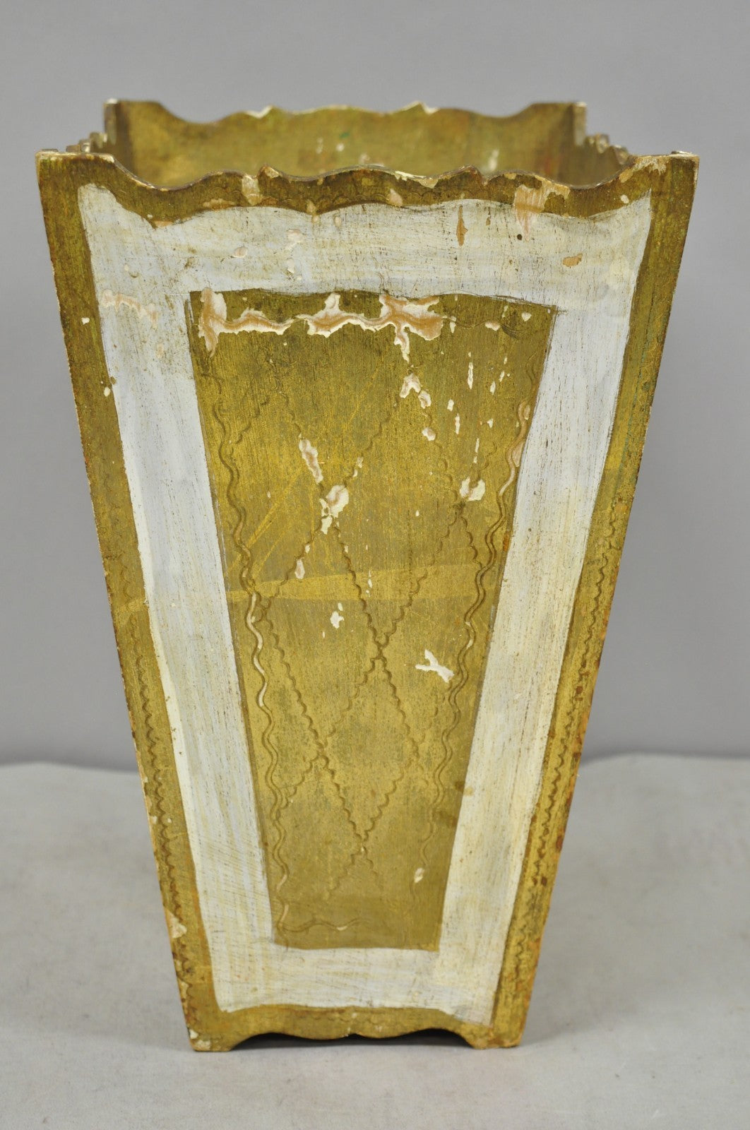 Vintage Italian Florentine Hollywood Regency Gilt Giltwood Wastebasket Trash Can