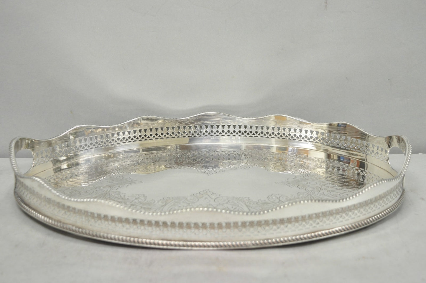 Vintage Israel Freeman and Son English Edwardian Oval Silver Plated Platter Tray