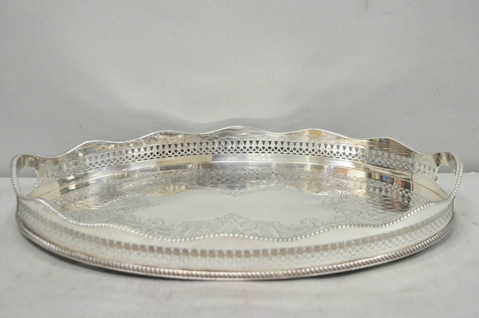 Vintage Israel Freeman and Son English Edwardian Oval Silver Plated Platter Tray