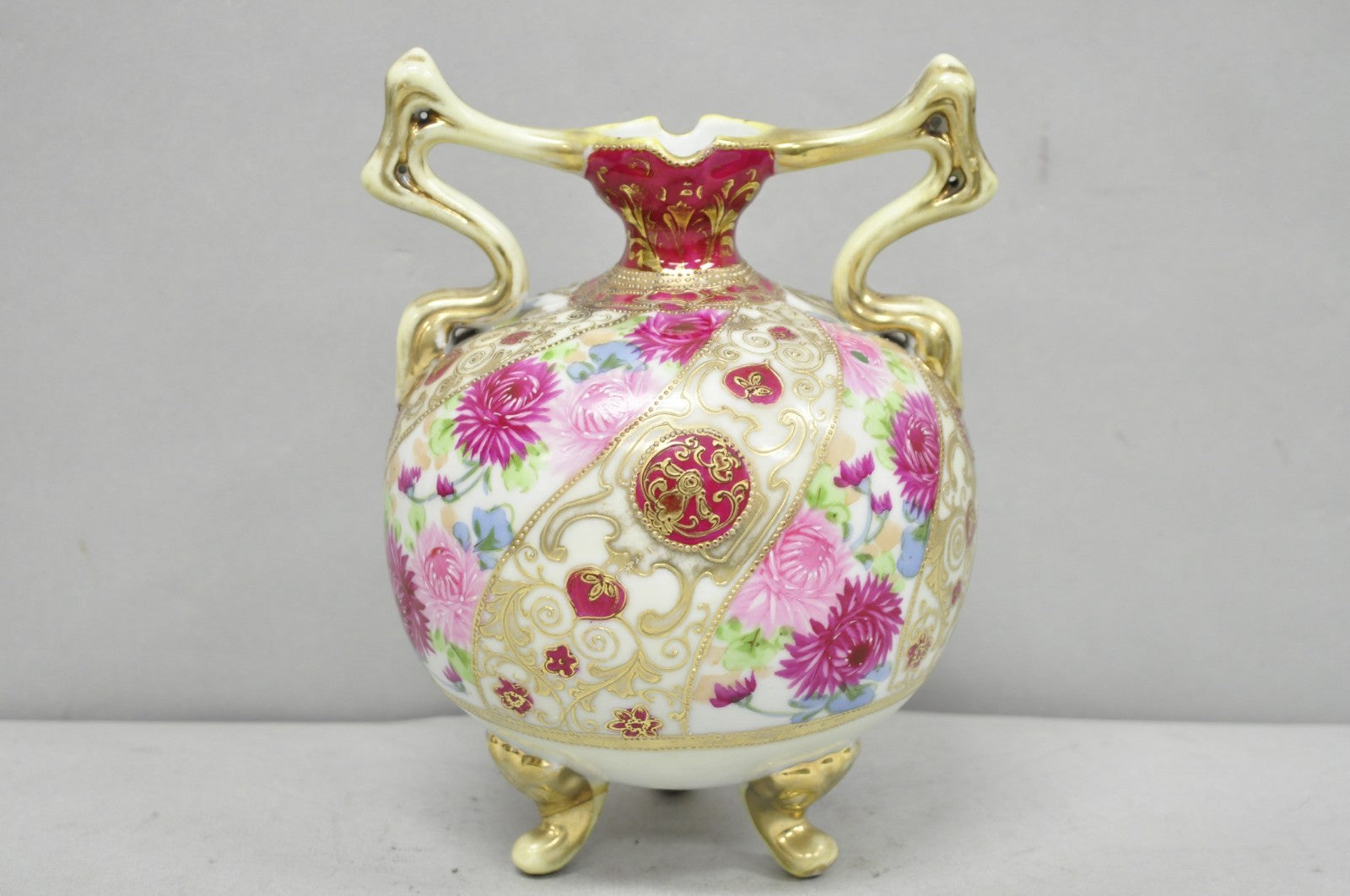 Antique Nippon Moriage Porcelain Twin Handle Ball Vase w/ Hand Painted Roses (B)