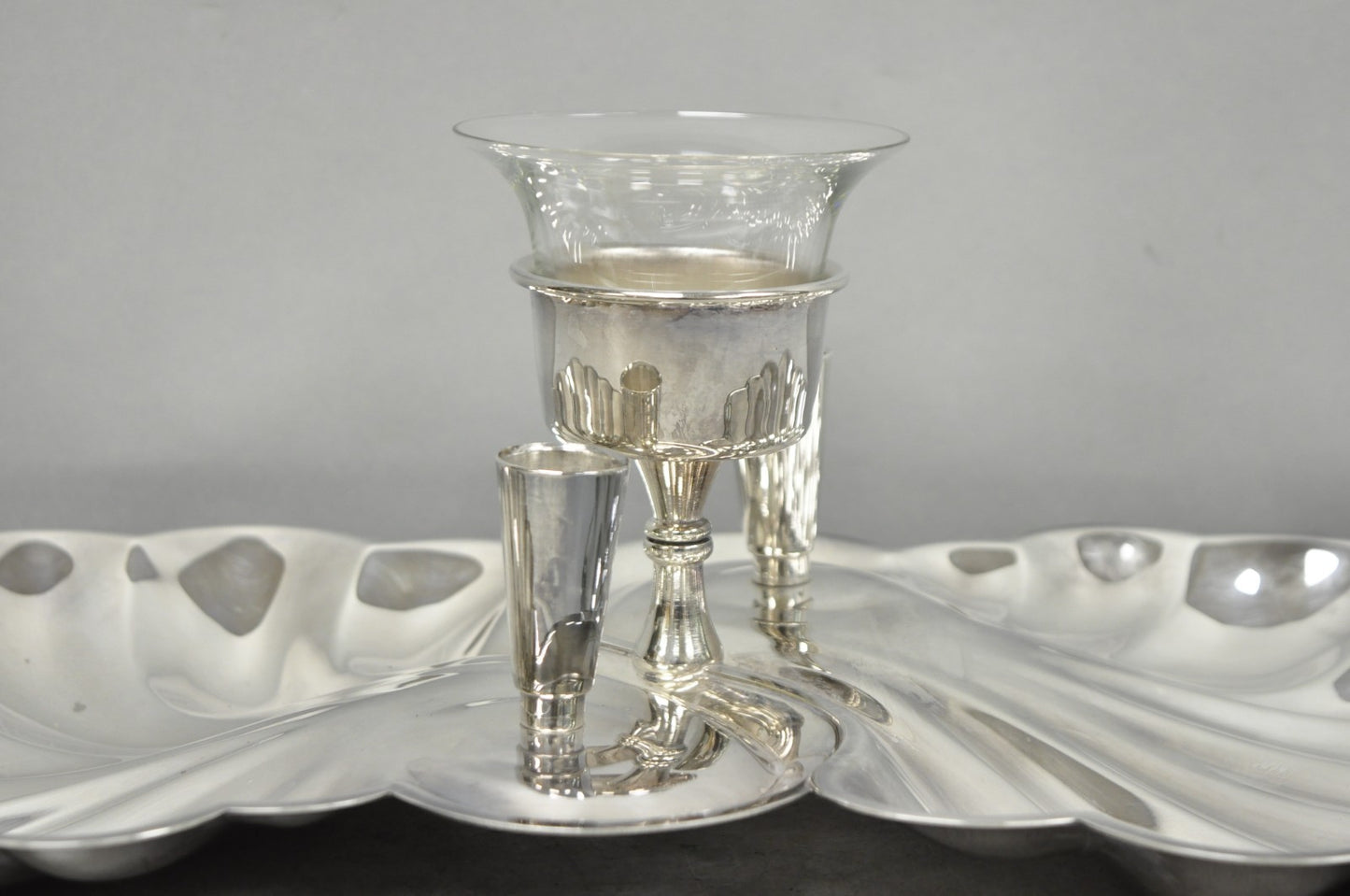 Vintage Sheffield Silver Plated Clam Shell Shrimp Cocktail Serving Platter Tray