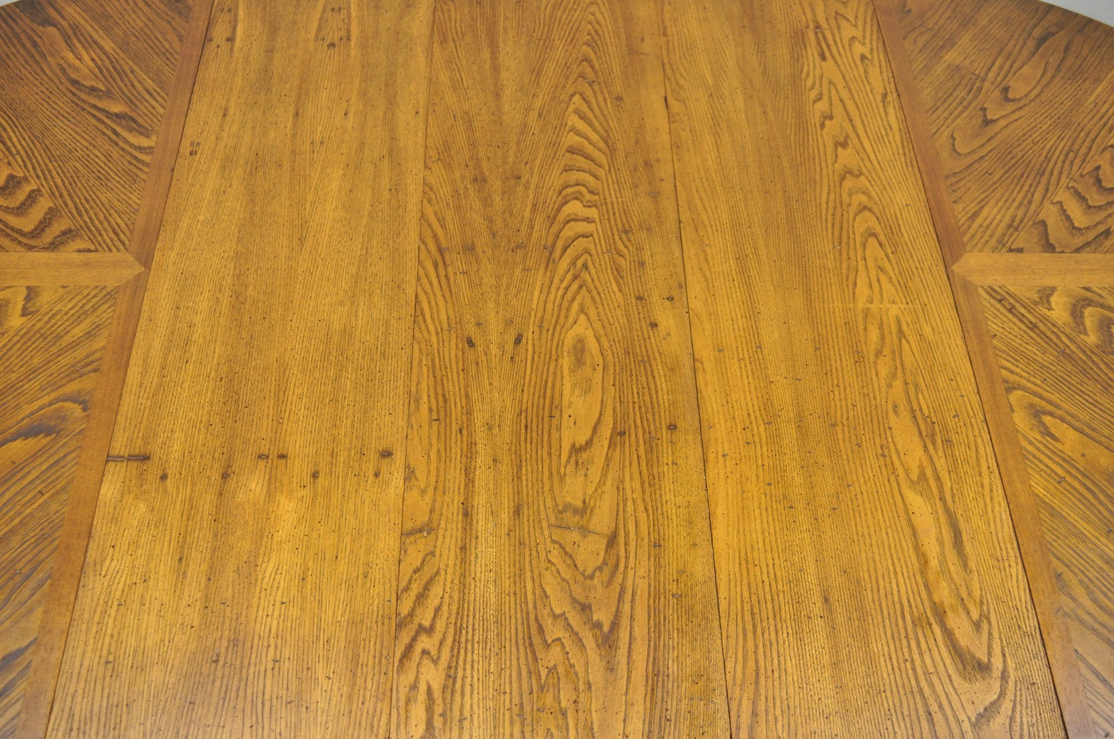 Vintage Mid Century Modern Oak Sunburst Round Extension Pedestal Dining Table