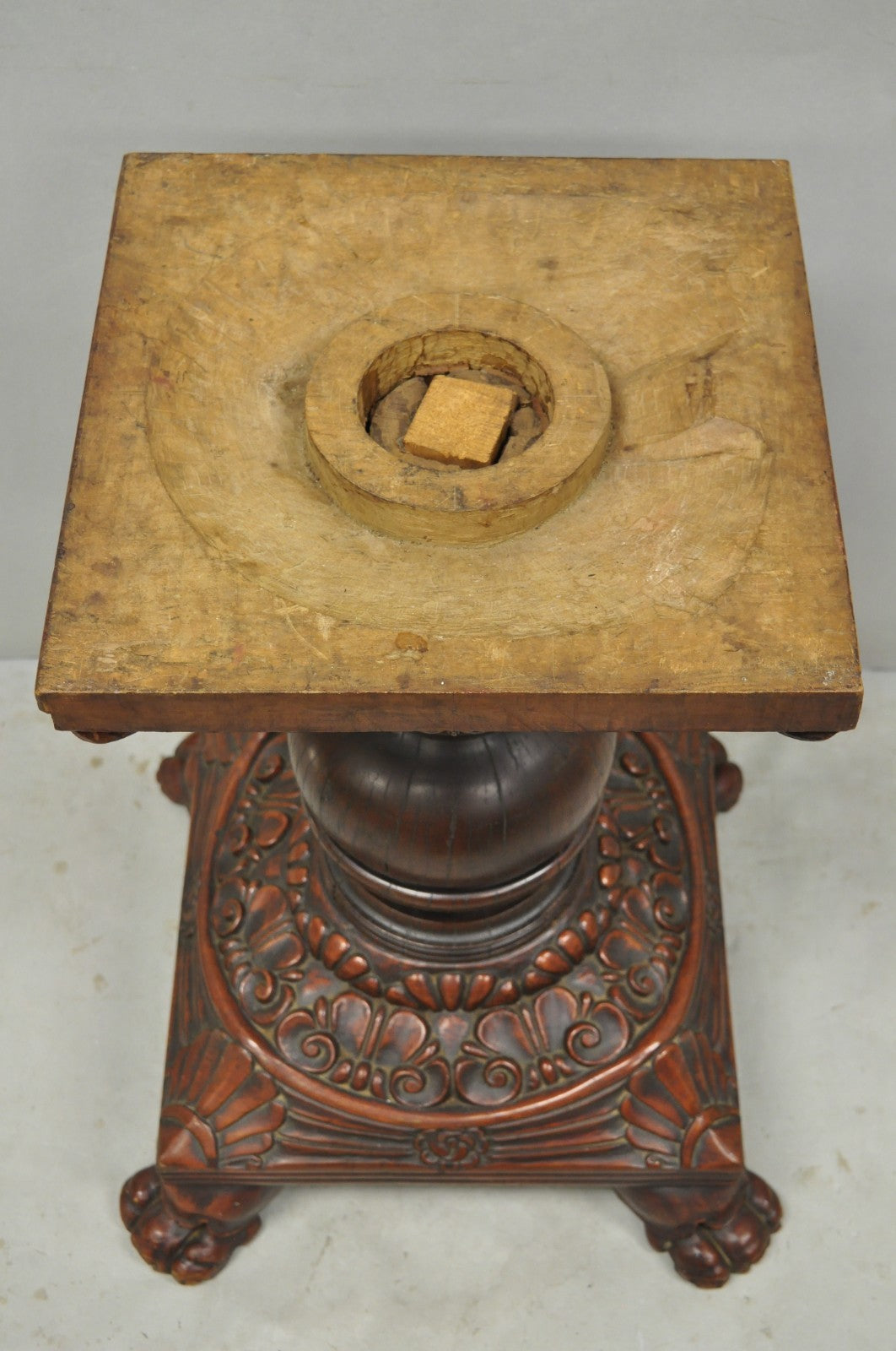 Antique American Empire Carved Mahogany Cannonball Paw Foot Pedestal Table Base