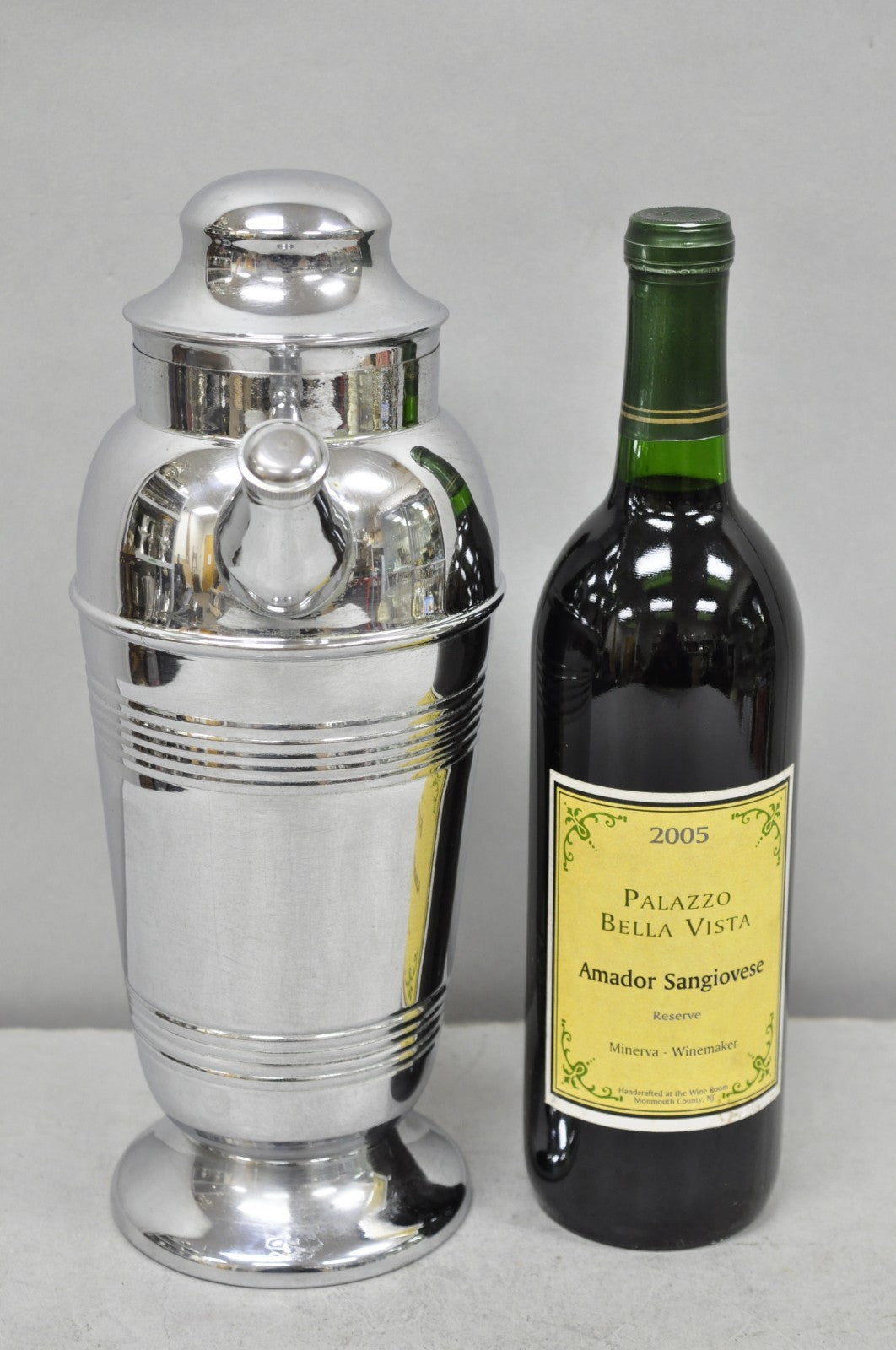 Art Deco Silver Plated Red Bakelite Handle Martini Bar Cocktail Shaker Pitcher