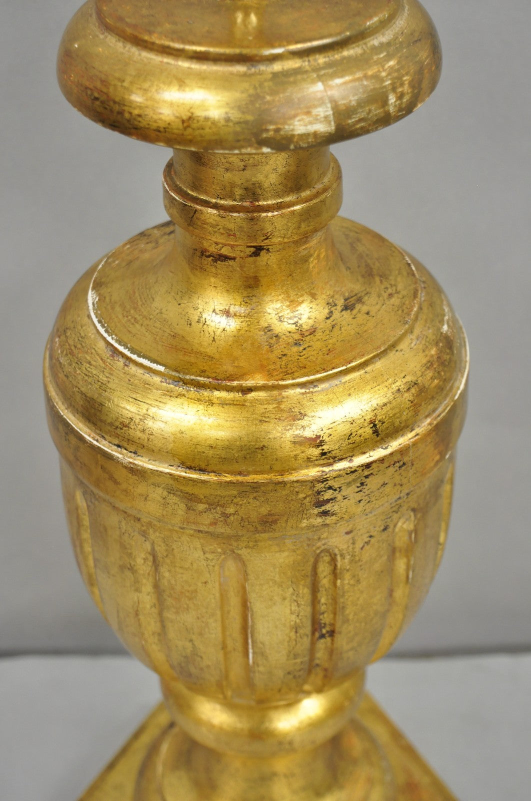 Vintage Italian Neoclassical Style Gold Giltwood Empire Urn Form Table Lamp