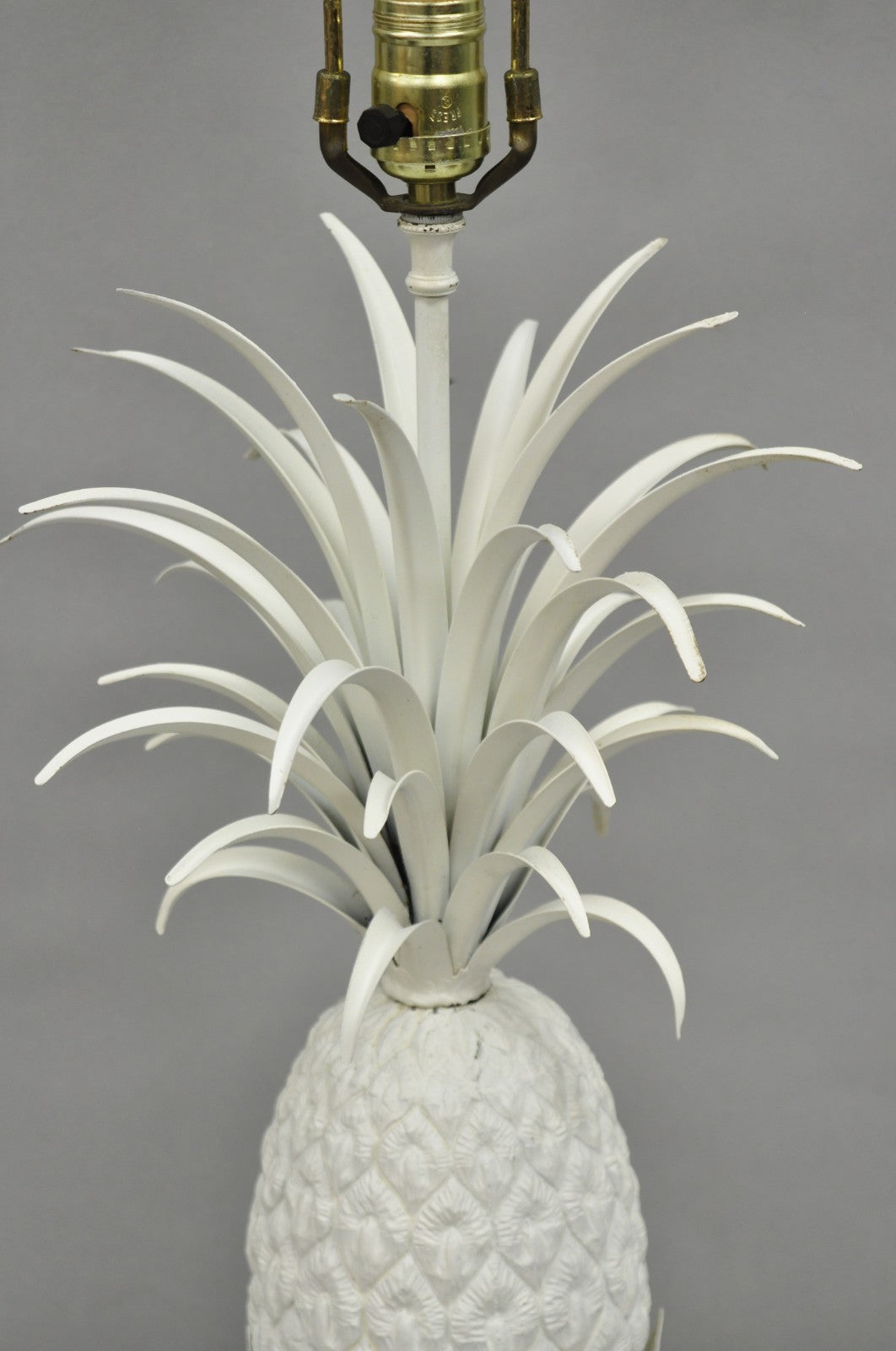 Vintage Italian Hollywood Regency White Tole Metal Figural Pineapple Table Lamp