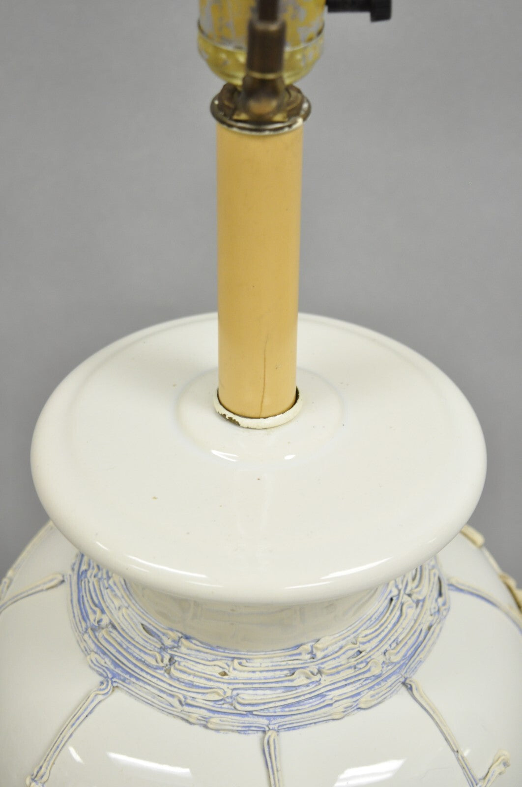 Vintage Chinoiserie White Porcelain Jardinere Table Lamp w/ Applied Flowers