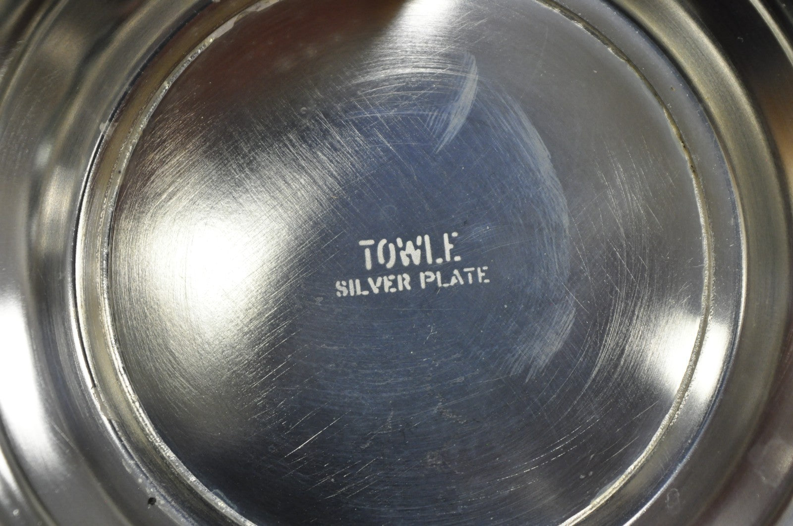 Vintage Mid Century Modern Towle Silver Plated 8.5" Round Footed Serving Bowl