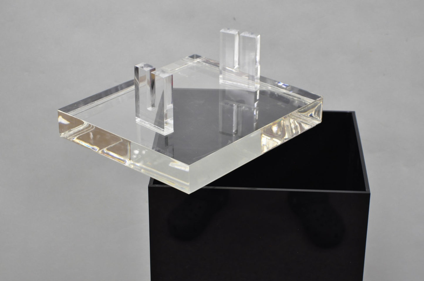 Vintage Mid Century Modern Clear Lucite & Black Acrylic Lighted Pedestal Stand