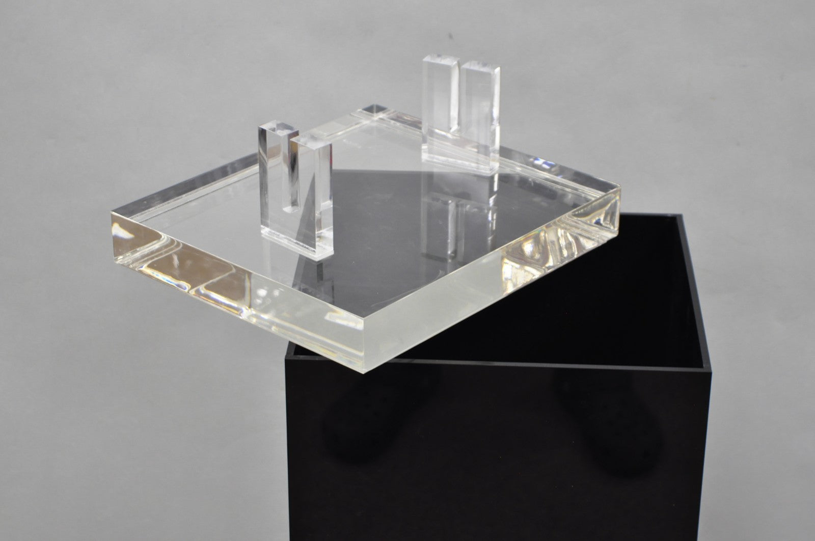 Vintage Mid Century Modern Clear Lucite & Black Acrylic Lighted Pedestal Stand