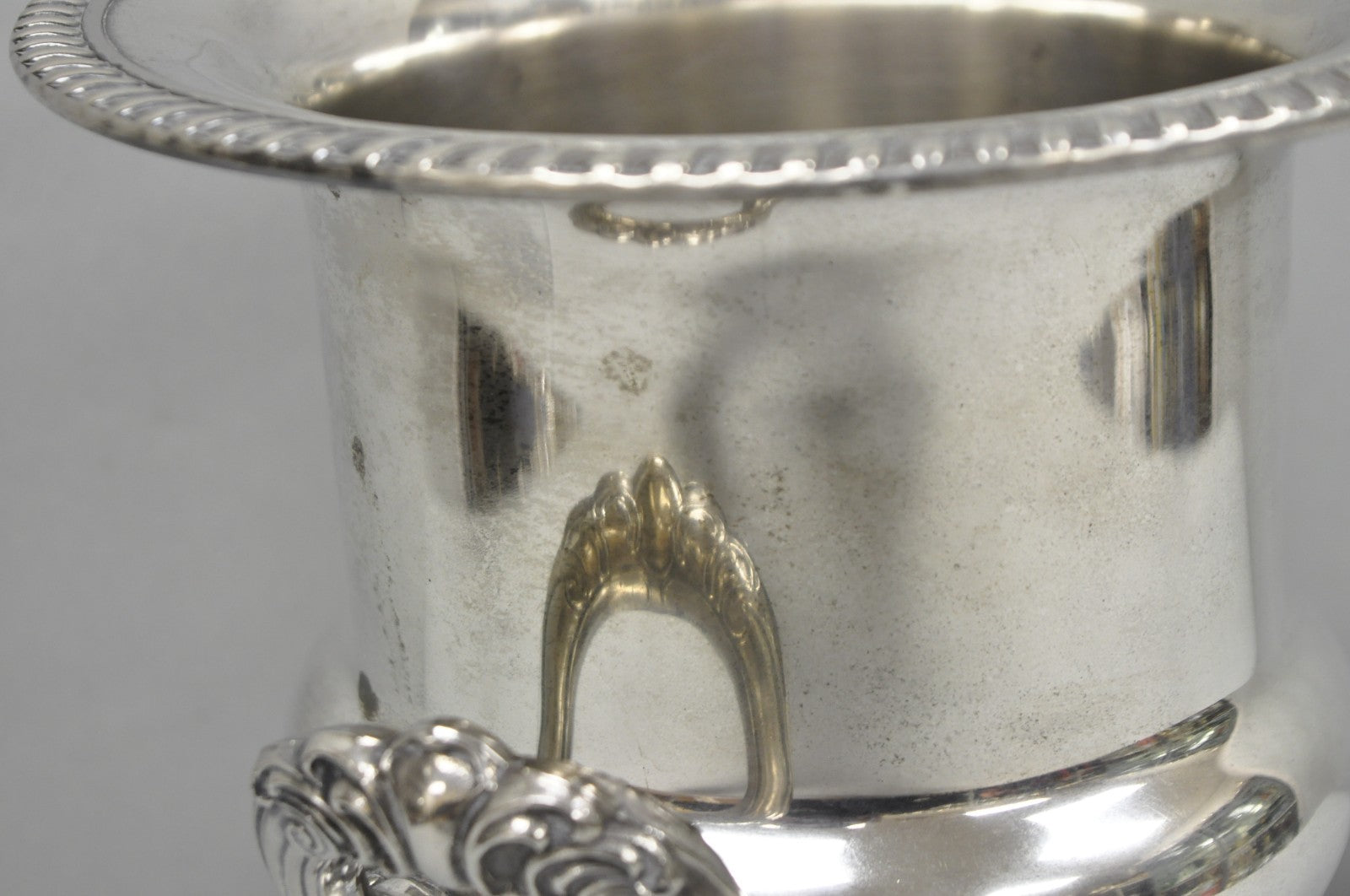 Vintage Leonard Silver Plated Trophy Cup Urn Champagne Chiller Bar Ice Bucket