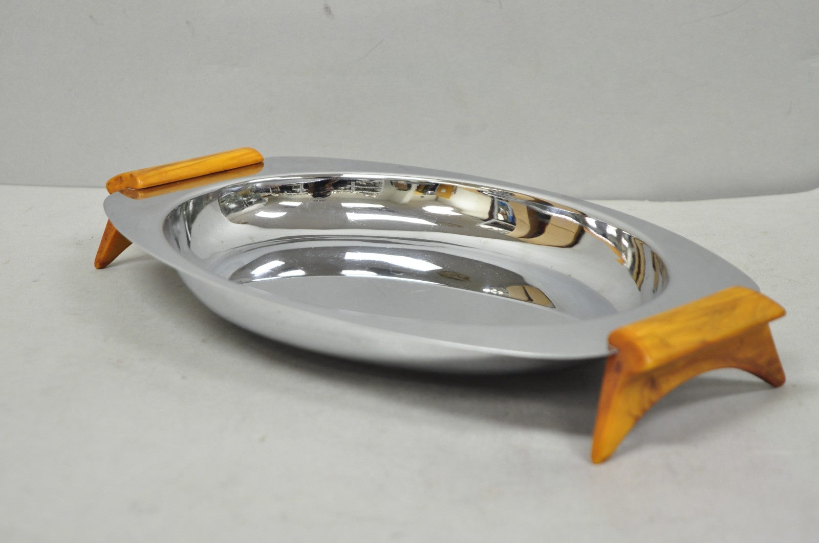 Vintage Art Deco Stainless Steel Glo-Hill Gourmates Butterscotch Bakelite Tray