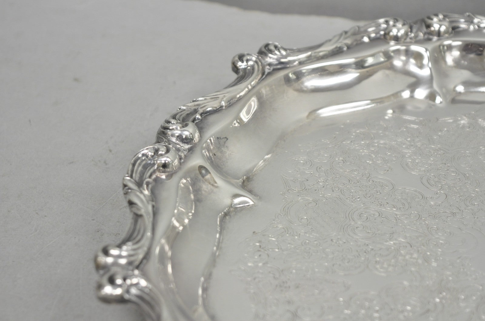 "La Reine" by Wallace Round Scalloped Footed Silver Plated Serving Platter Tray