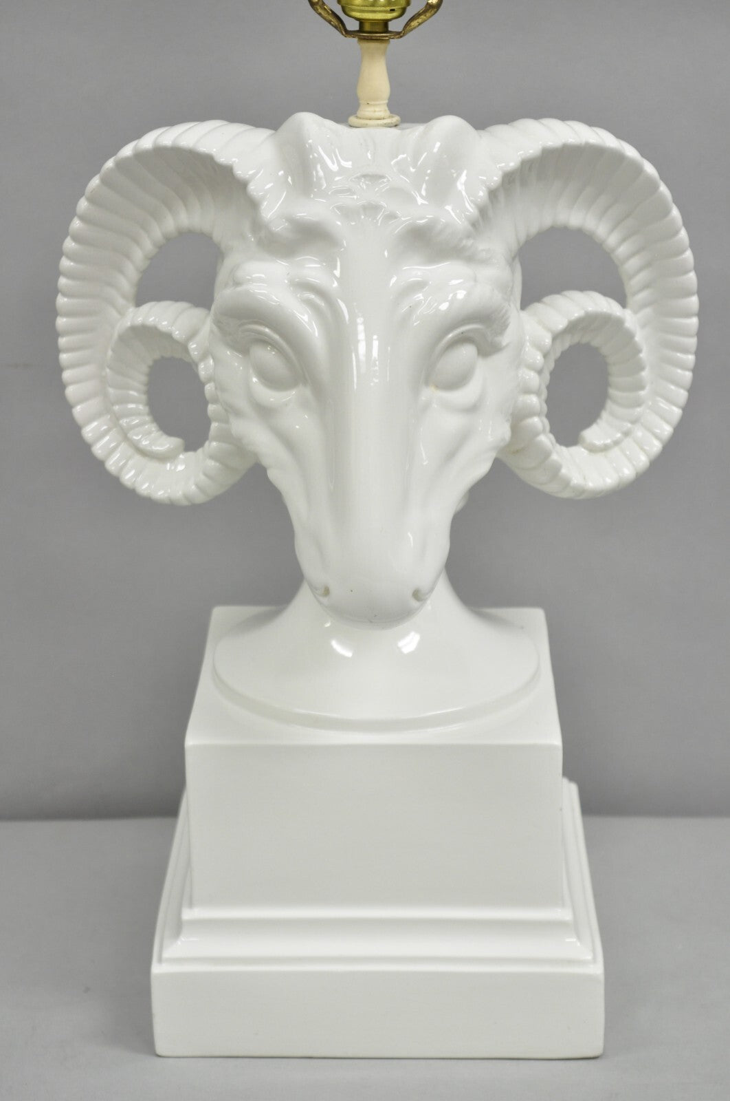 Vintage Chapman Neoclassical Rams Head White Porcelain Blanc de Chine Table Lamp
