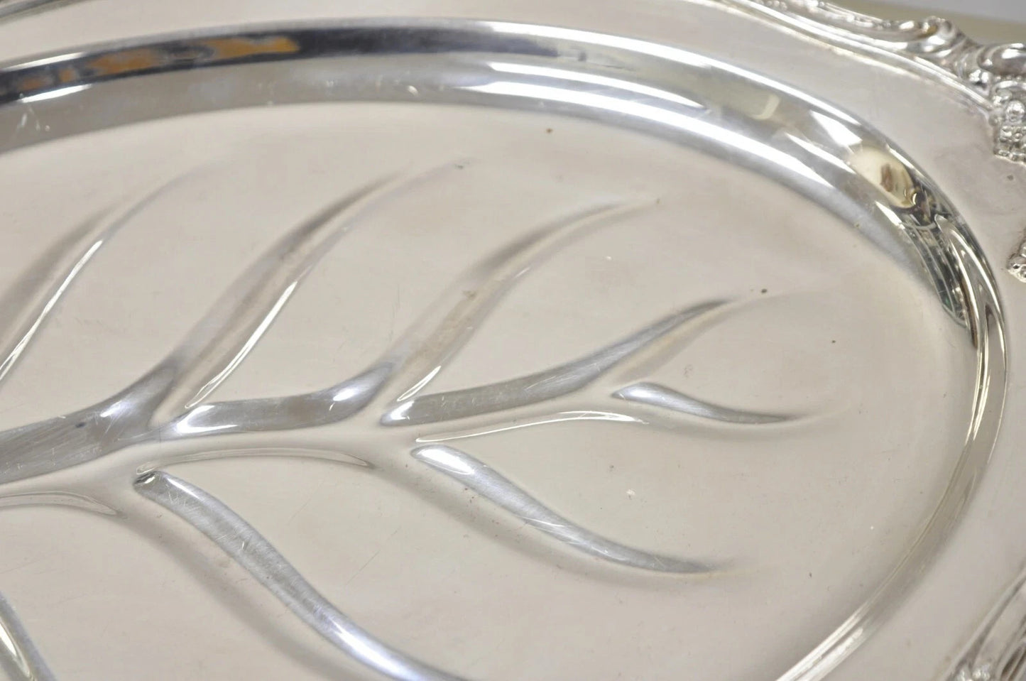 Vintage Baroque by Wallace 259 Silver Plated Meat Cutlery Serving Platter Tray