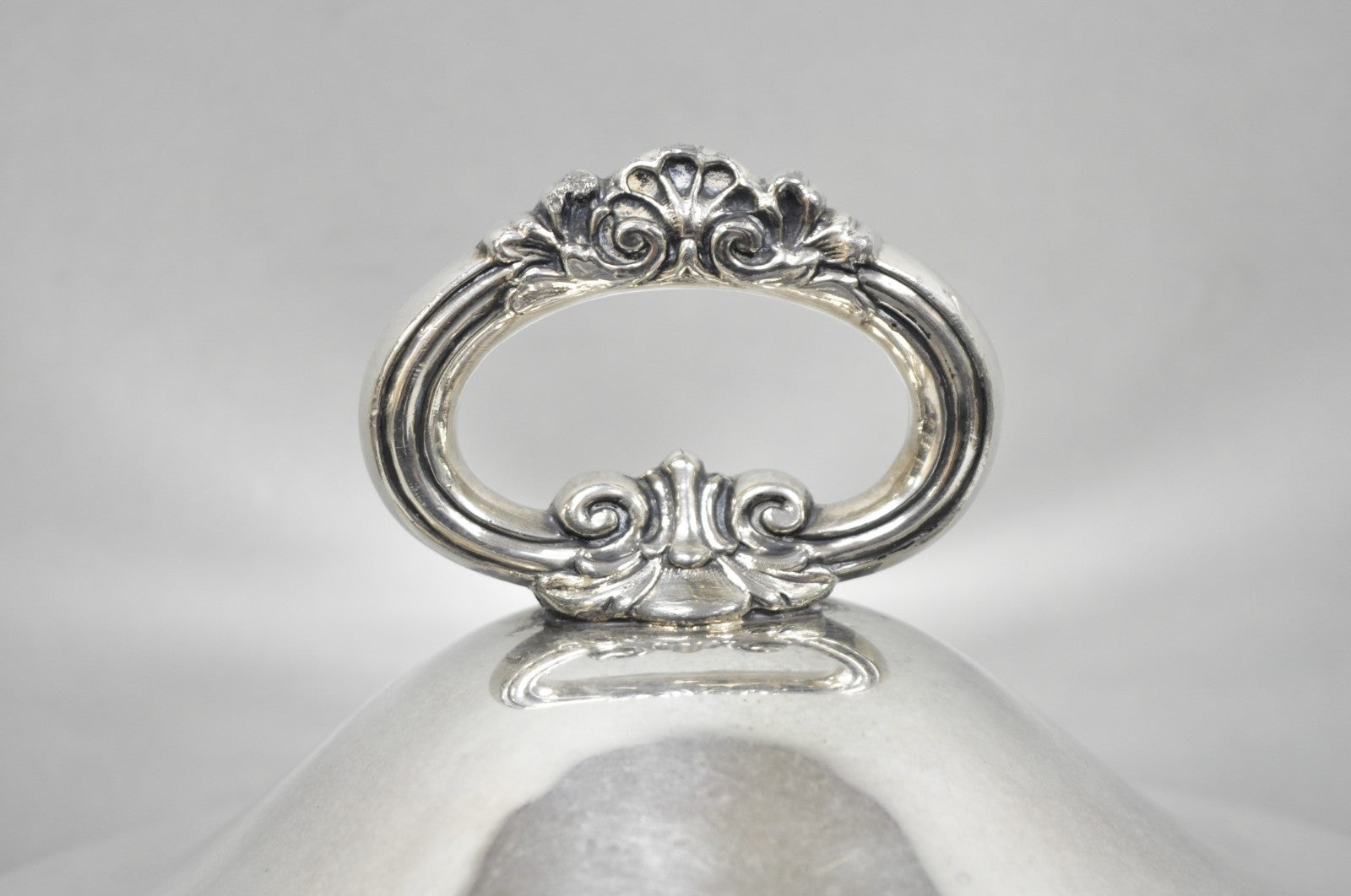Vintage English Regency Winthrop Silver Plated Lion Handle Covered Ice Bucket