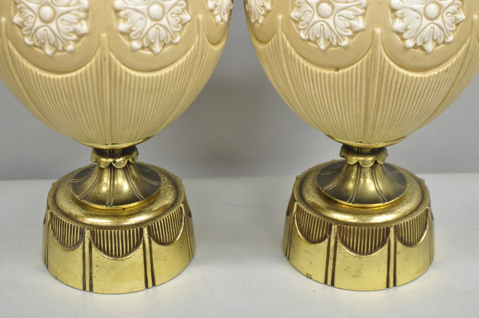 Vintage Hollywood Regency Beige Bulbous Ceramic Snowflake Table Lamps - a Pair