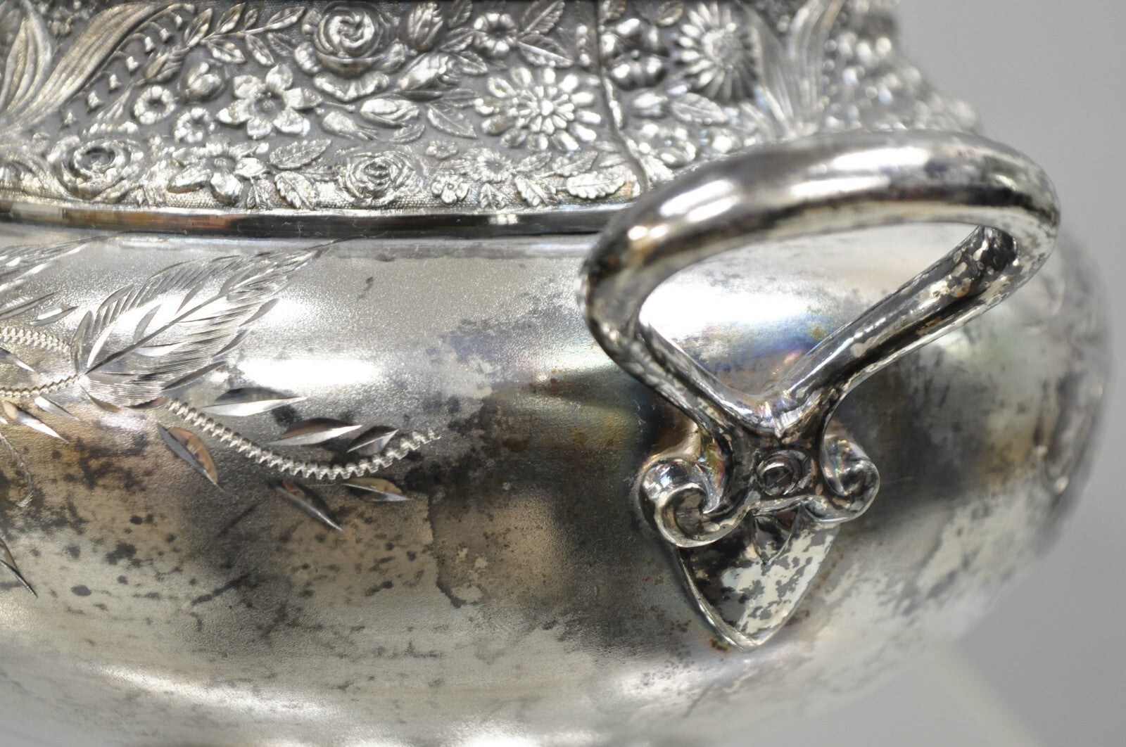 Antique Mead & Robbins Victorian Silver Plated Floral Repousse Fancy Soup Tureen